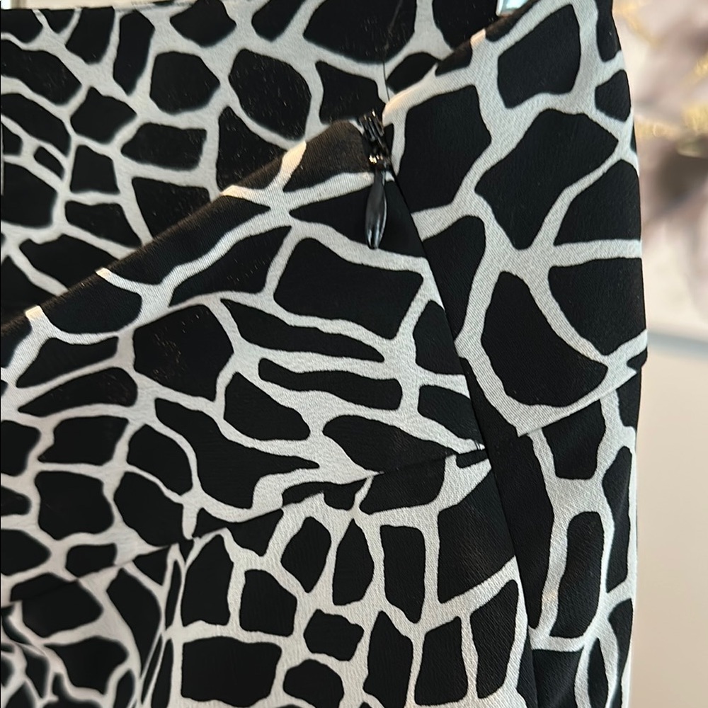 Liz Claiborne Black and White Midi Skirt - Picture 4 of 7